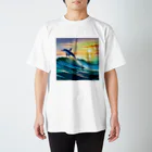 itacyoko(AIイラスト屋)の夕暮れで飛ぶイルカ スタンダードTシャツ