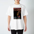 同心円の歓迎光臨 Regular Fit T-Shirt