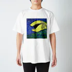 raceyuraのオランダのシャー君 Regular Fit T-Shirt