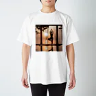 a_chan24の朝日に向かうヨガ Regular Fit T-Shirt