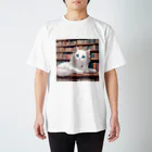 yoiyononakaの図書室の番猫03 Regular Fit T-Shirt