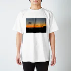 machicoの冬の夕陽 Regular Fit T-Shirt