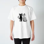 すずきいくやの白と黒の二匹の猫 スタンダードTシャツ