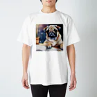 こころやすらぐの水彩子犬　パグ Regular Fit T-Shirt