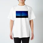 たぬきのぽんちゃん。のおじキャン2020_早朝に粘って撮ったエモすぎ明け方写真 スタンダードTシャツ