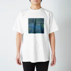 名画館のモネ「睡蓮①」　クロード・モネの絵画【名画】睡蓮シリーズ スタンダードTシャツ