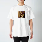 ZZRR12の「金光輝く勇気：女性猫耳戦士の守護の証」 Regular Fit T-Shirt