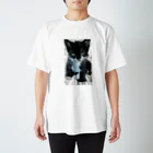 猫のひとりごとのハチワレてない末っ子くつした猫 スタンダードTシャツ