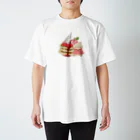 coeur.yu（クードットユー）のプーミーちゃんといちごのパンケーキ Regular Fit T-Shirt