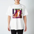 SaltyCookie Design Worksのダイニングチェアの上でくつろいでいるネコ(1)[カラー] Regular Fit T-Shirt
