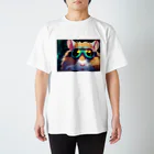 usubokeの「夢のような夜の世界、ハムスターのアニメチックな冒険！」 Regular Fit T-Shirt