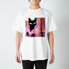 Goods Morning【赤い屋根のおうち】の都会黒猫さん、ピンクシャツ スタンダードTシャツ