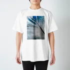 緩歩堂の青い羽根 Regular Fit T-Shirt