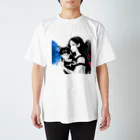 レイカランクの美女と猫 Regular Fit T-Shirt