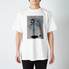 ナタリアの絵の雨から逃げる女の子 スタンダードTシャツ