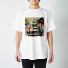 happiness_shopのレトロで魅力的な自動車 Regular Fit T-Shirt