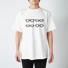 ckokの4種類の黒ぶちめがね Regular Fit T-Shirt