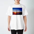 海のアーティスト　belle paysageのbelle paysage 湘南の夕日 スタンダードTシャツ