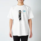 小鳥と映画館ののびーーるネコ　ハチワレ Regular Fit T-Shirt