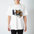 RaVaの犬と猫 Regular Fit T-Shirt