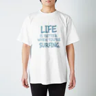 SMILE BRINGS HAPPINESSのlife is surf Regular Fit T-Shirt