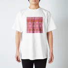 DONUTS製作所のピンクの壁　柄大 Regular Fit T-Shirt