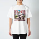 yoiyononakaの春と桜と虎縞白猫08 Regular Fit T-Shirt