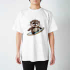 いろは物語のコツメカワウソが波乗りでスイスイ！ Regular Fit T-Shirt