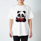 〜たけしゃんのお店〜の本を読むパンダ③ Regular Fit T-Shirt