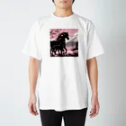 momoart8888のブラックホース Regular Fit T-Shirt