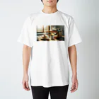 太い居候のホカホカレコード Regular Fit T-Shirt