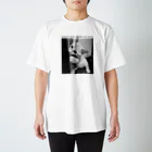 Natsume_shopのモノクロ猫Tシャツ いたずら Regular Fit T-Shirt