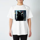 mknの貫禄のあるくろ猫 Regular Fit T-Shirt