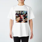 MTHの会社の組織改革を行うミニブタ Regular Fit T-Shirt