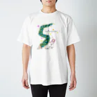 おそらのデザインの数え龍5 Regular Fit T-Shirt