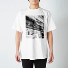 RievolutionのChungking Mansion  スタンダードTシャツ