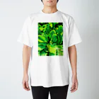 nijiirosorausagiのギボウシの食べ方  うさぎの畑 Regular Fit T-Shirt