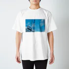 まろやかの海辺の電光掲示板 Regular Fit T-Shirt