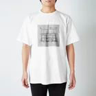 ヲシラリカのカフェテラス　モノクロ Regular Fit T-Shirt