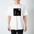 プレヒストリック・ワイルドの夜の狩り Regular Fit T-Shirt