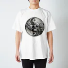 Ａ’ｚｗｏｒｋＳの陰陽太極図 華と髑髏 Regular Fit T-Shirt