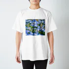 癒しの音楽の森の癒しの青いネモフィラ Regular Fit T-Shirt