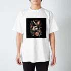 love_usagiの花に囲まれたうさぎ Regular Fit T-Shirt