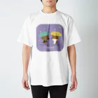 KIJISHIRO'S FACTORYの梅雨の時期に散歩しているキジシロ工場長 Regular Fit T-Shirt