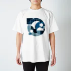 抽象画の世界の青と白の抽象画 Regular Fit T-Shirt