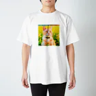 猫好きの谷の猫の水彩画/花畑のチャシロねこのイラスト/茶白ネコ Regular Fit T-Shirt