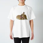 くわこやのシャッキー・なっちゃん🐰💓🐰キス Regular Fit T-Shirt