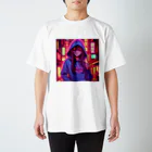 UnderpopSのネオンが光る街に立つ女の子2 スタンダードTシャツ