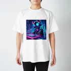 Midorichのネオン (Neon)未来から来たサイバーパンクなロボット猫。最新技術で様々なことができる Regular Fit T-Shirt