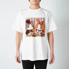 us shopのネコとウサギの戯れ Regular Fit T-Shirt